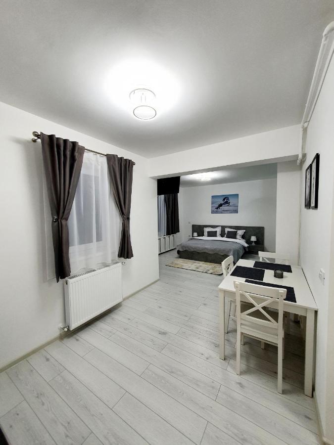 Fresh Mountain Brasov Appartement Buitenkant foto